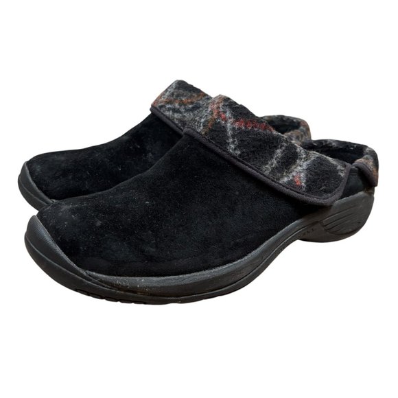 Merrell Encore Black Velvet Clogs - Picture 2 of 7